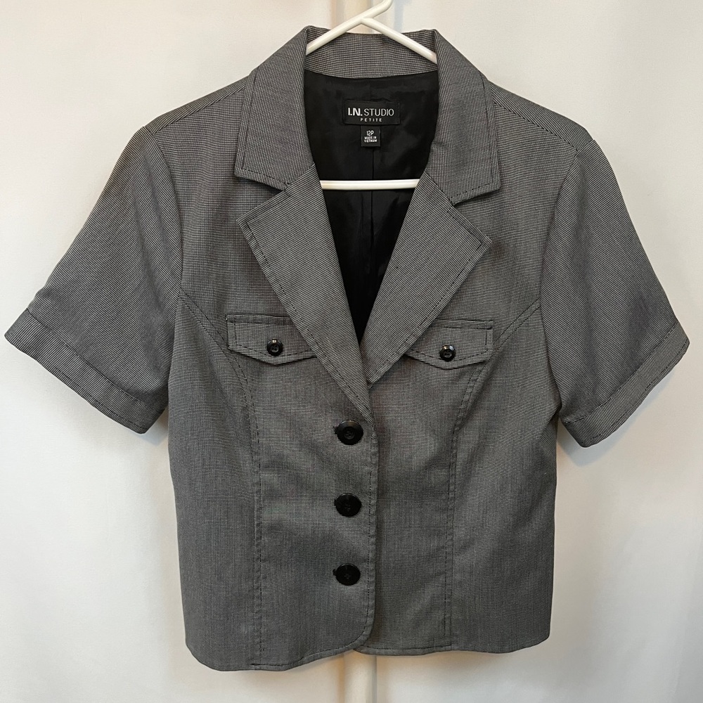 Black and White Short Sleeve Suit Jacket Top Size 12P - Picture 6 of 9
